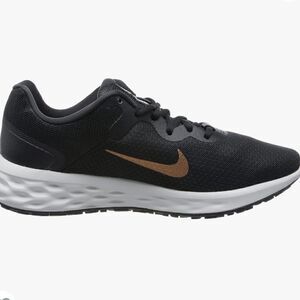 LIKE NEW WOMEN’S NIKE REVOLUTION 6 NEXT NATURE RUNNING SHOE SIZE 11.5 (Euro 44)